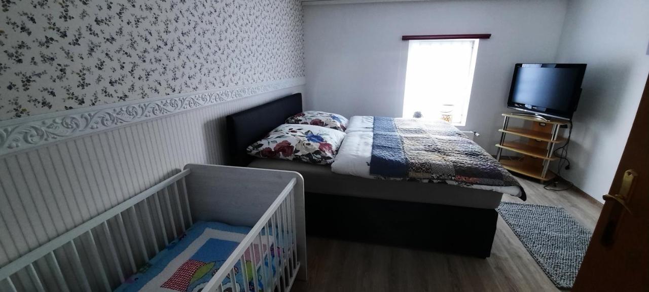 2 Apartment *