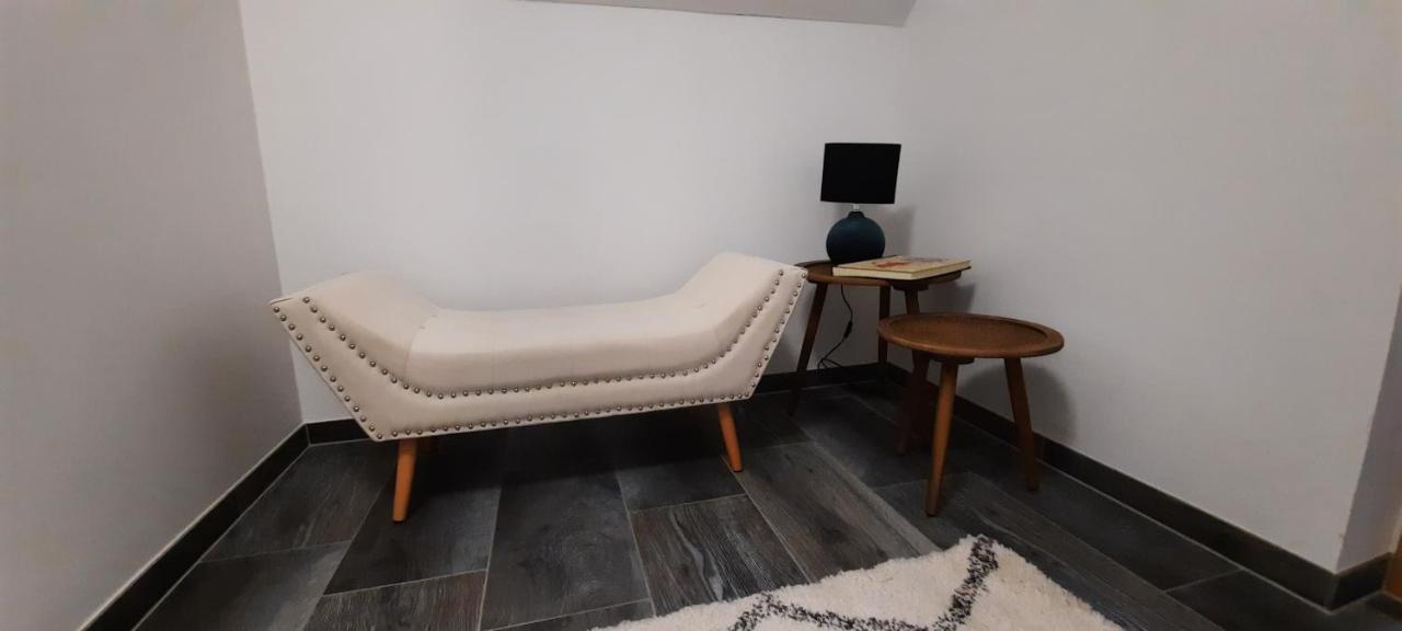 2 Apartment *