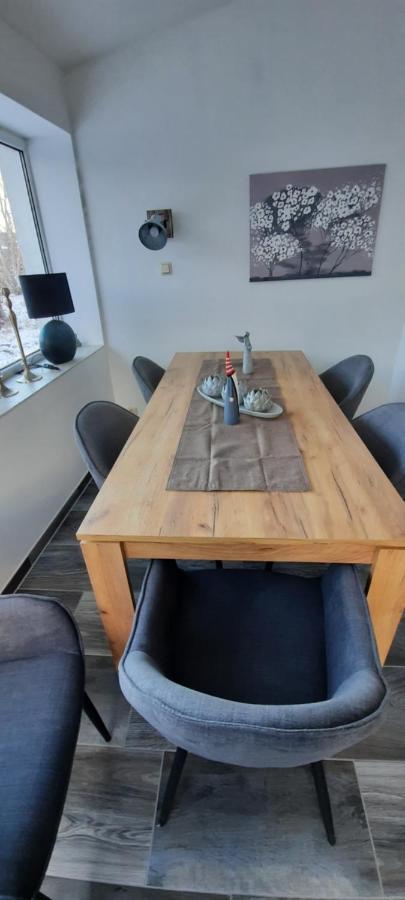 2 Apartment *