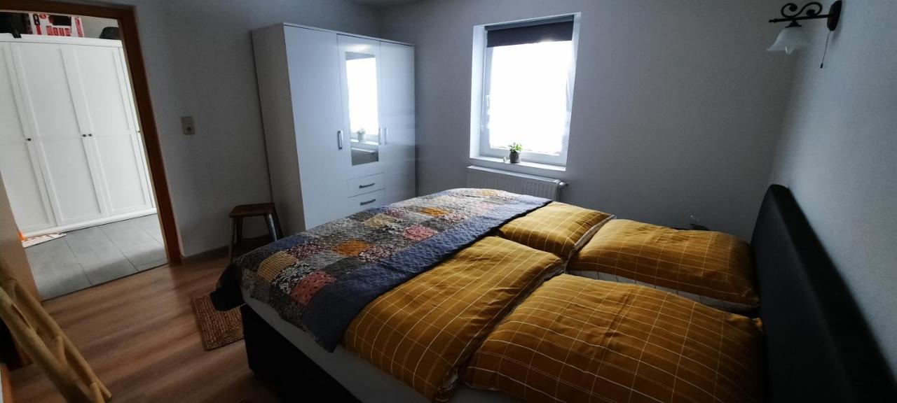 2 Apartment *